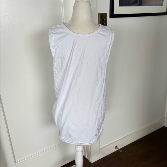 ALO Yoga Men's White Muscle Tank Top Sz M - Picture 3 of 8